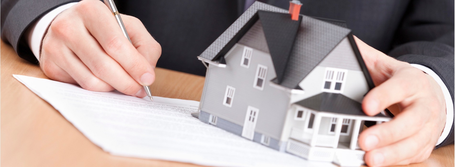 Pablo Sciortino - Negocios Inmobiliarios Facebook ad: Ubicados en la ciudad de Paraná, con más…