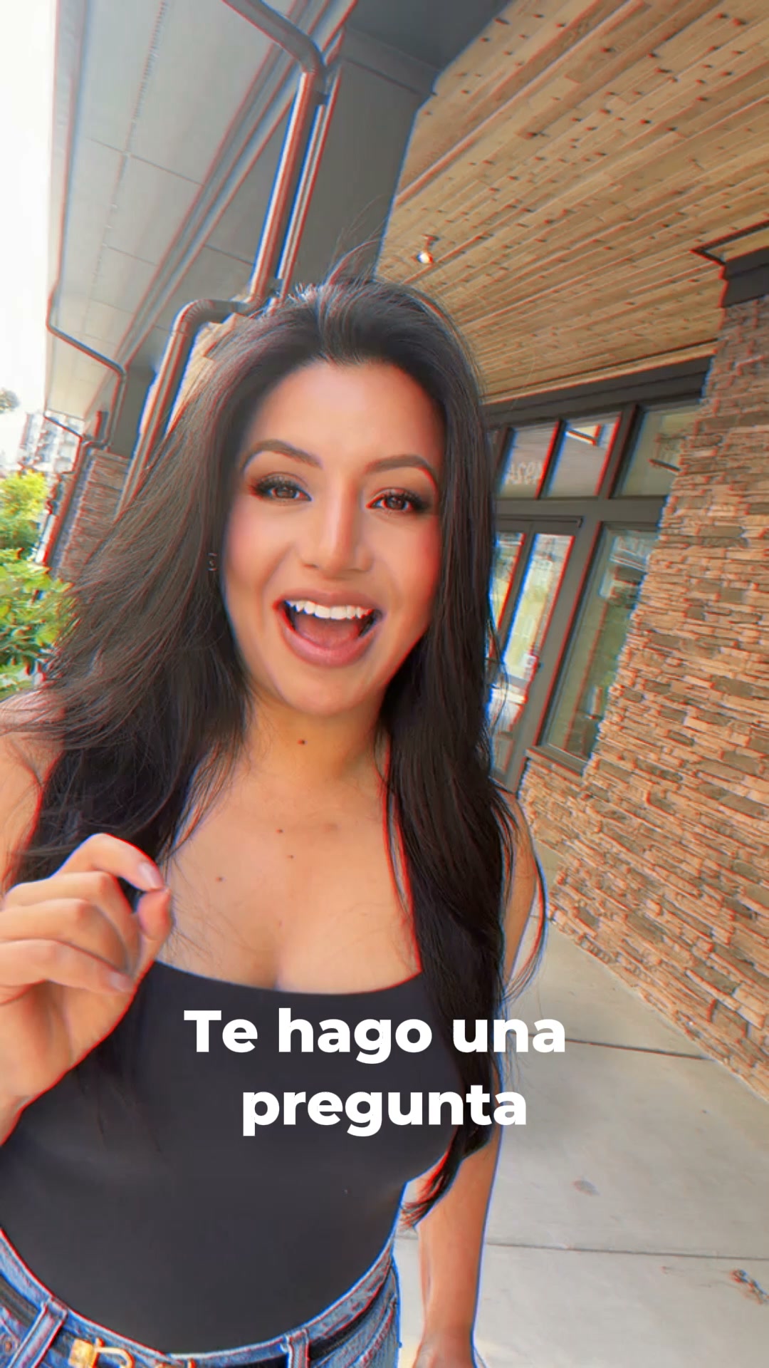 Galicia Insurance Agency-Spanish Facebook ad: ¿Hace cuánto no lo comparas?