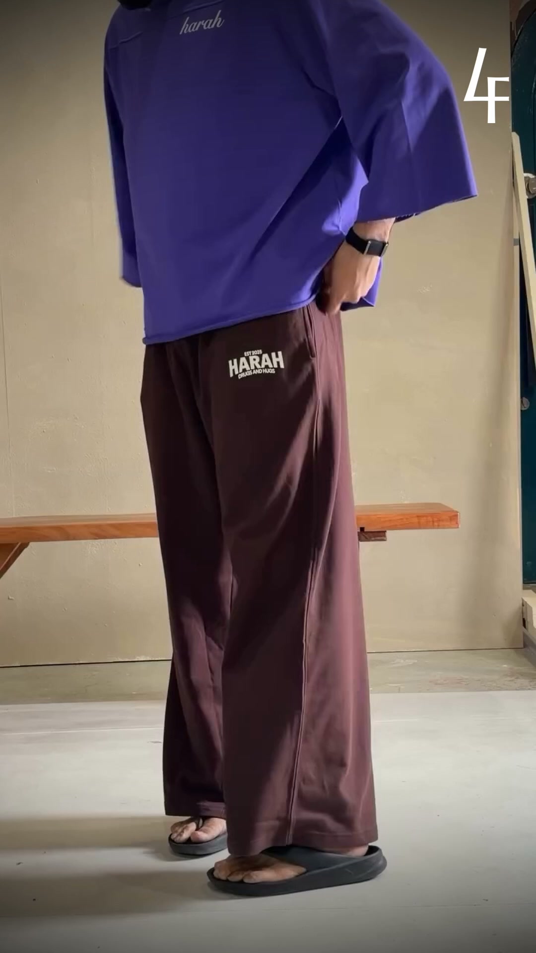 LaFetch Facebook ad: BAGGY SWEATPANTS, NOW ON SALE