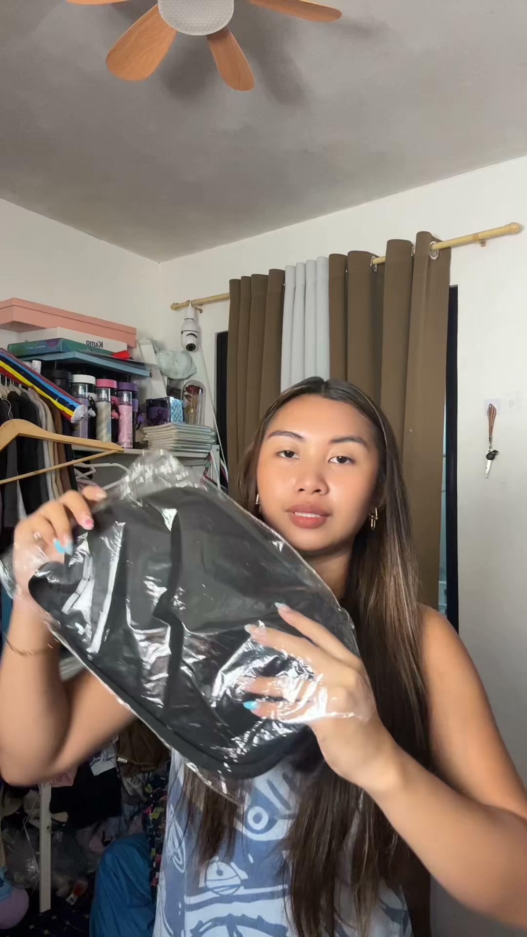 Perfect Purse Online Shop Facebook ad: Get it here: https://s.shopee.ph/3LQUkFXiJN