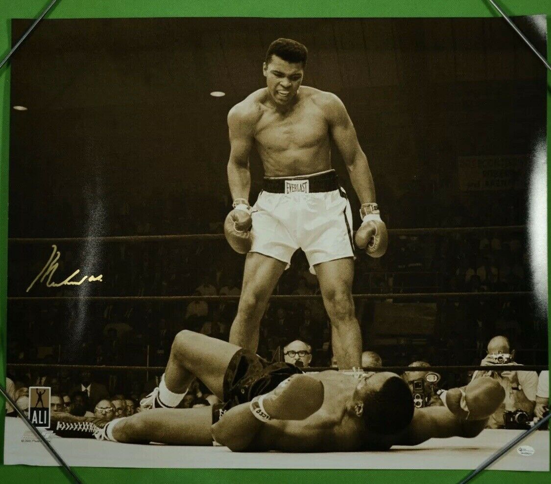 Superstars & Legends Real Collectables Facebook ad: What better way to own a piece of…