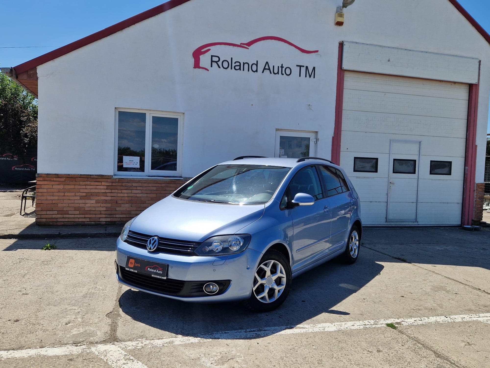 Roland Auto TM 2 Facebook ad: Volkswagen Golf 6 Plus, Anul 2011 Luna a…