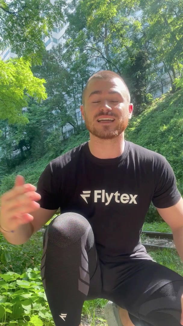 Flytex Facebook ad: -10% code FLY10