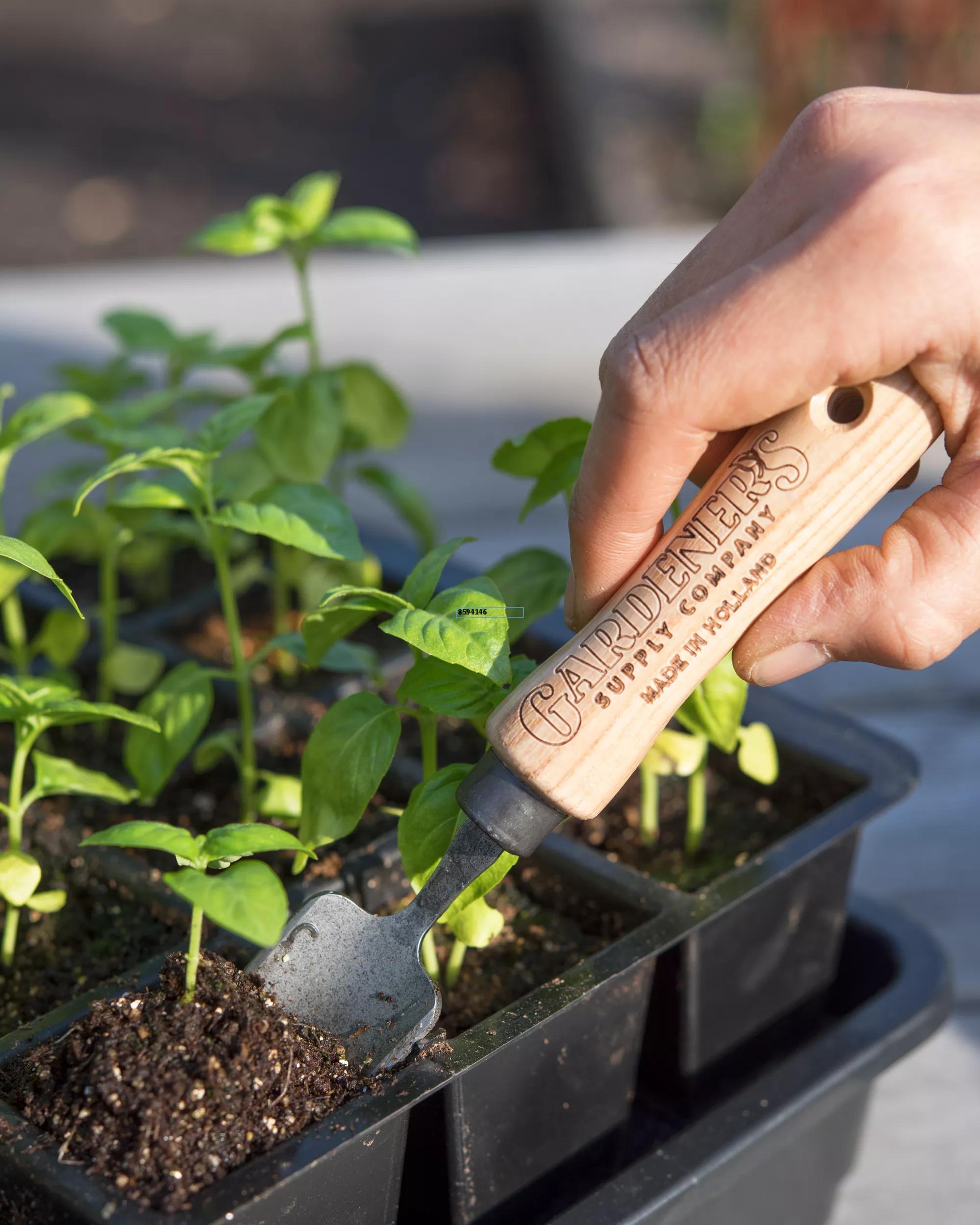 Gardener's Supply Company Facebook ad: The difference? Tools that actually work with you.