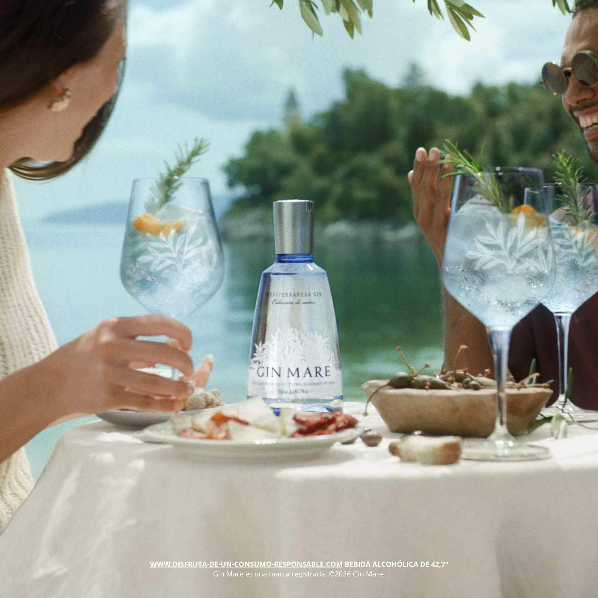 Gin Mare Facebook ad: Gin Mare y unas tapas para un tardeo…