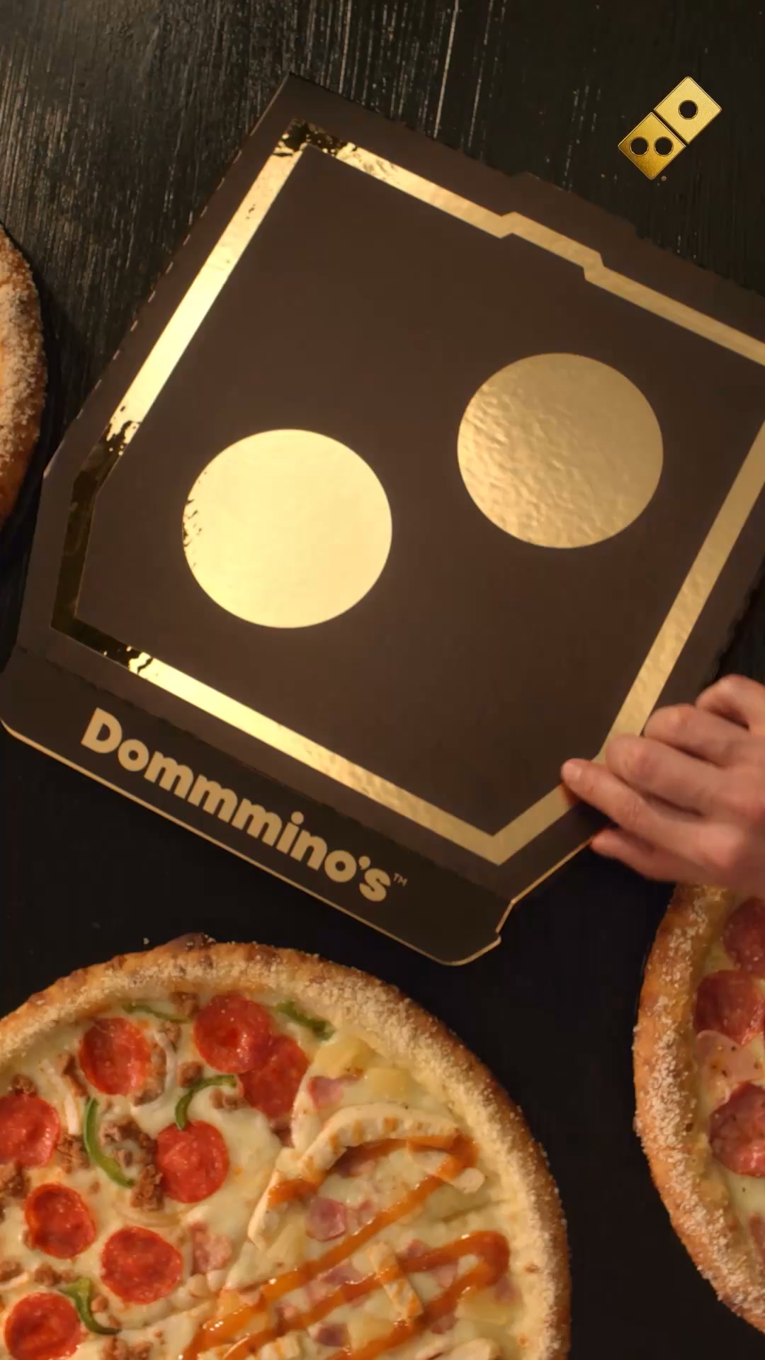 Domino's Mx Facebook ad: Más queso en cada mordida