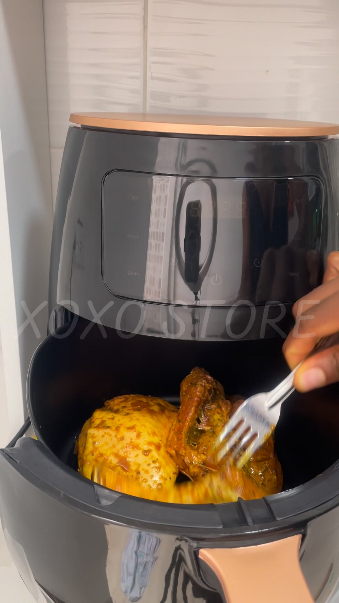 Xoxo Store Home Facebook ad: Por solo $169,900 paga al recibir