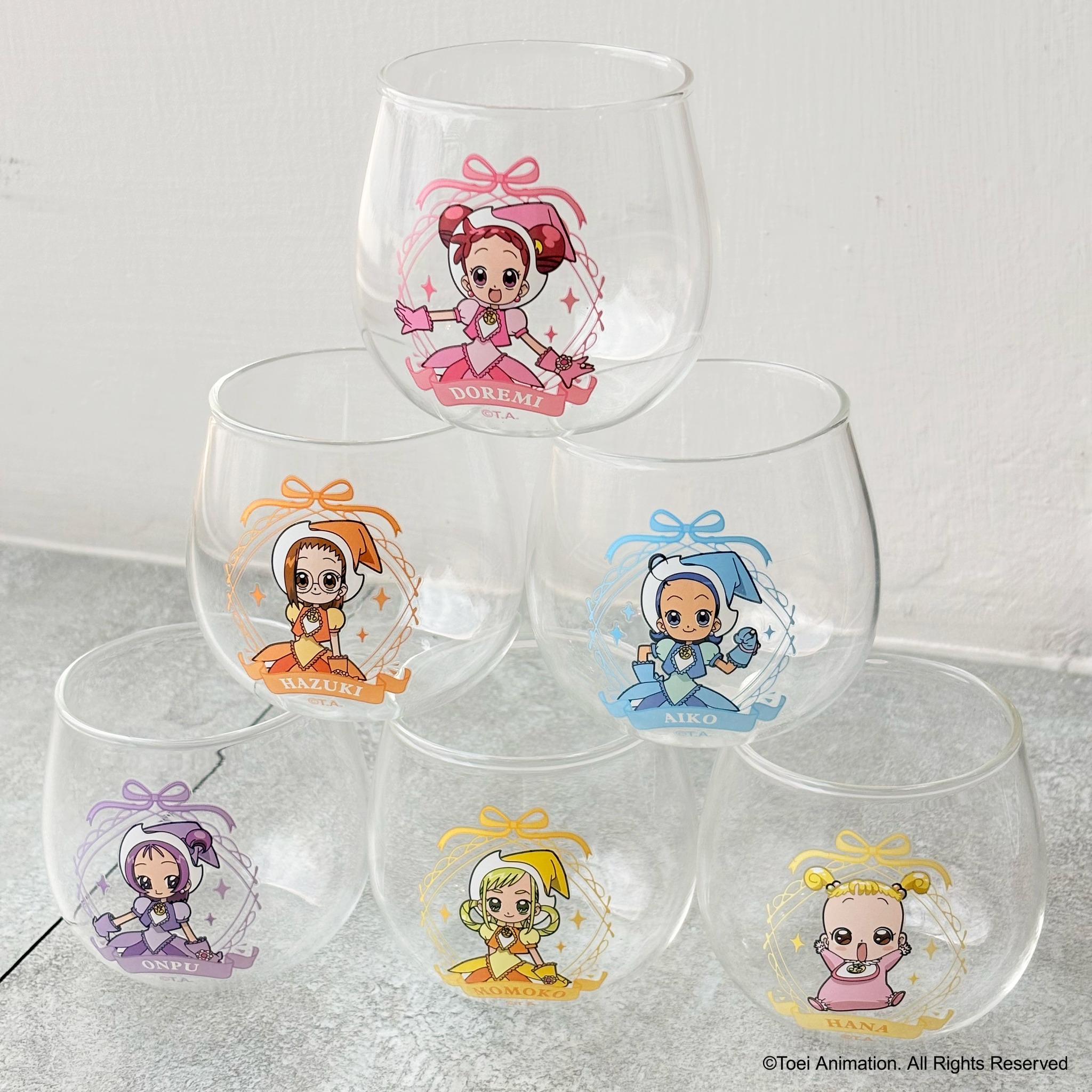 FanFans ACG 粉粉動漫 Facebook ad: 今天的飲料，加一點魔法吧