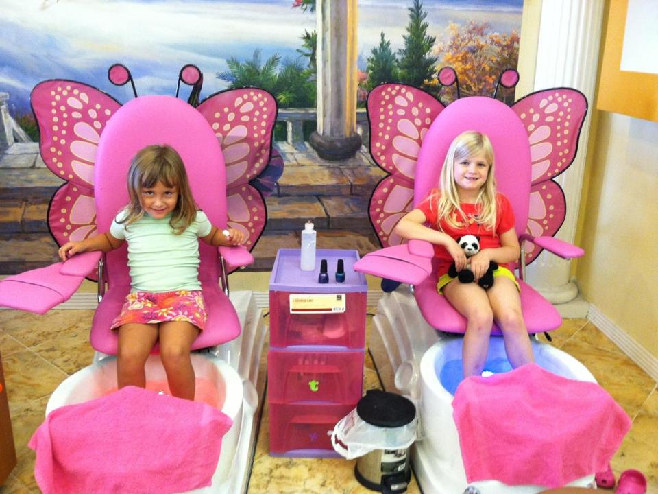 My Nails & Spa Facebook ad: Full service Nail Salon and spa