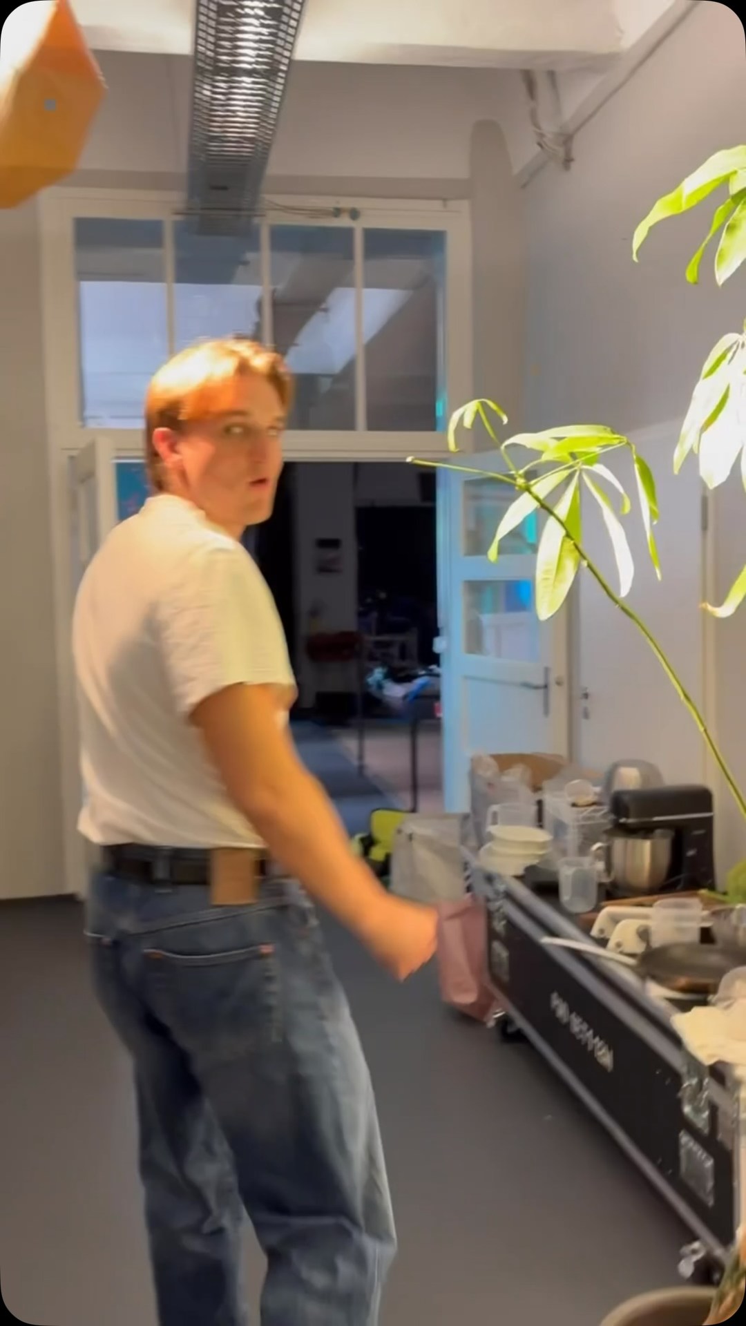 ALDI Nord Facebook ad: Anzeige | Hier ein kleiner Einblick hinter die…