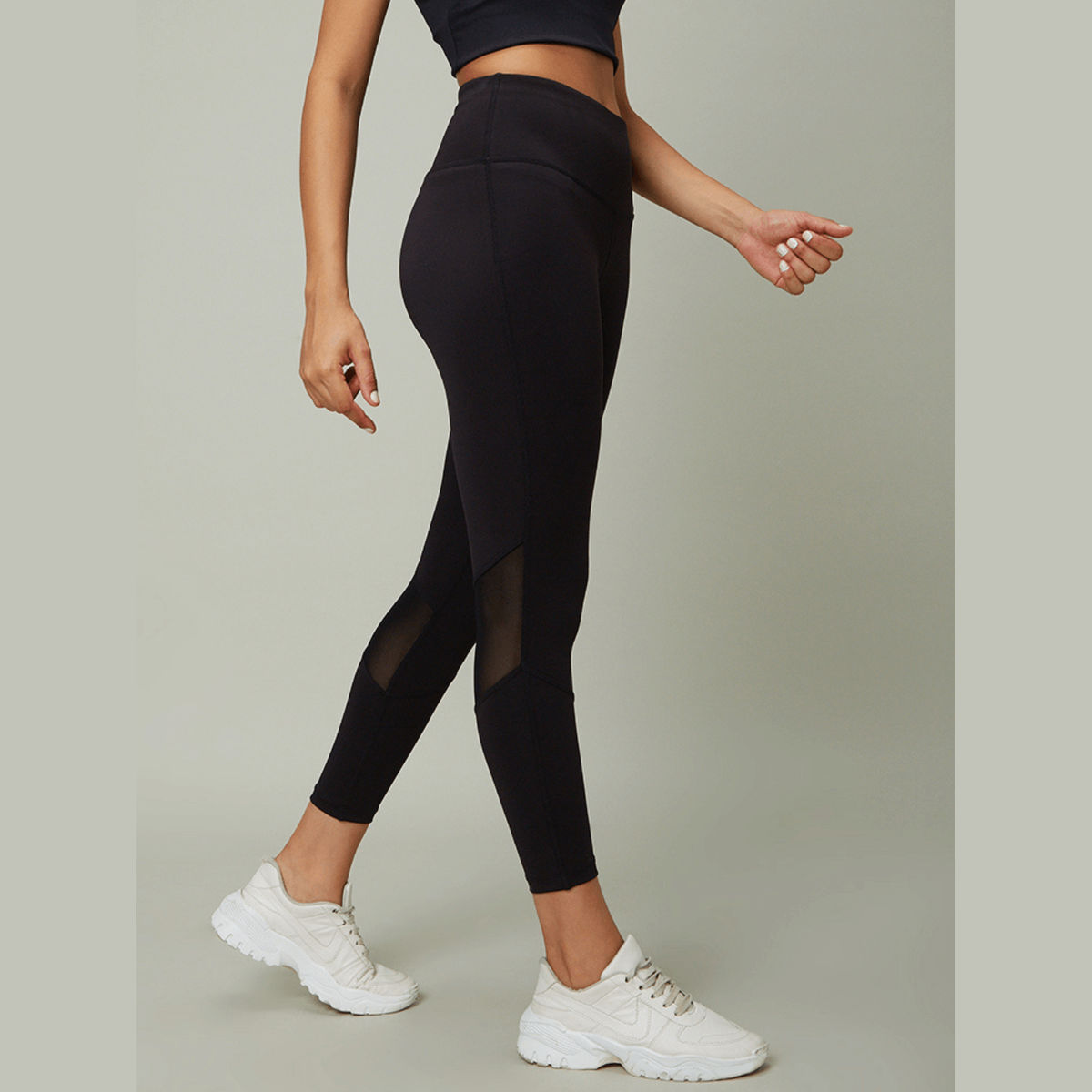 Silvertraq Facebook ad: Kickstart your fitness goals with functional activewear.