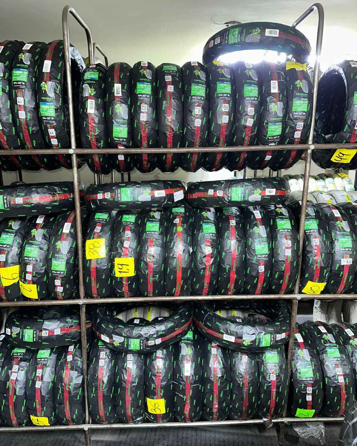 Sebastián Imcovalle Facebook ad: Llantas timsun para moto Al detal y al por mayor…