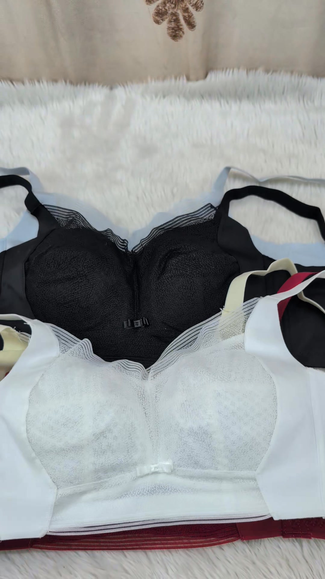 Reves Pretty Wears Facebook ad: NON PADDED BRA
