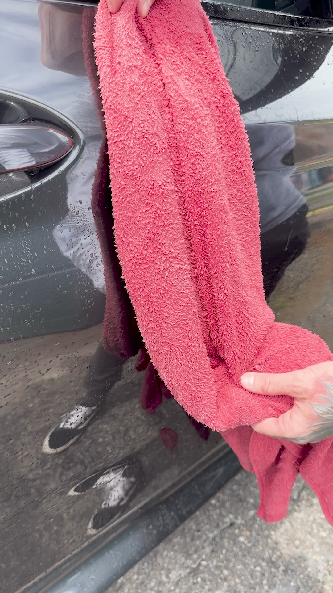 ExoForma Facebook ad: ULTIMATE DRYING TOWEL