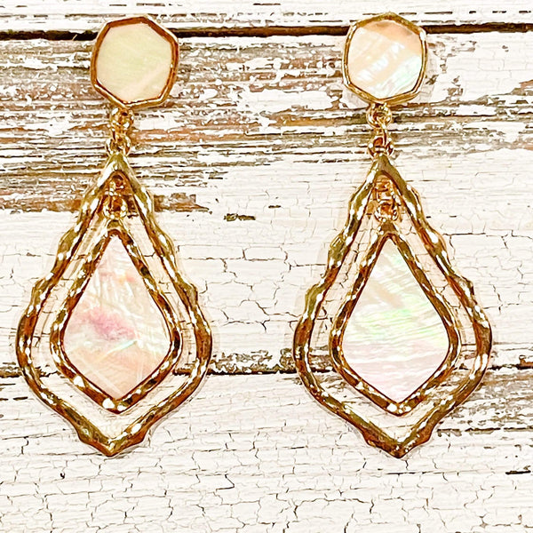 Envy Stylz Boutique Facebook ad: These are our BEST SELLERS for a reason.