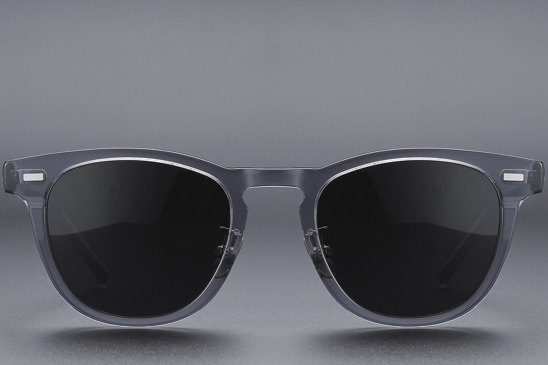 Blacksheep Facebook ad: Premium sunglasses, honestly priced.