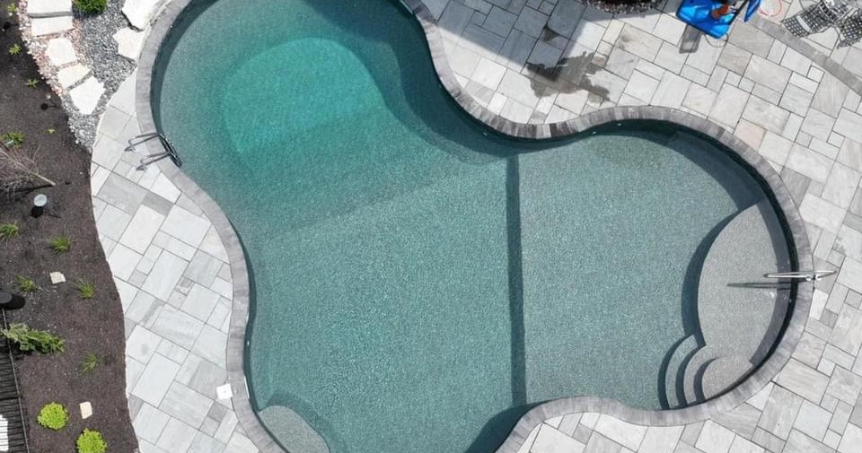 Heatwave Pools LLC Facebook ad