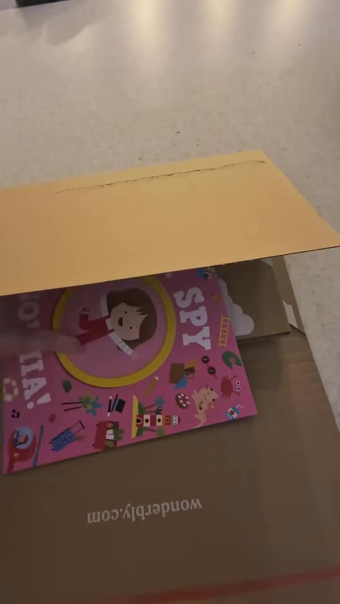 Wonderbly Facebook ad: Personalized search-and-find books for little ones