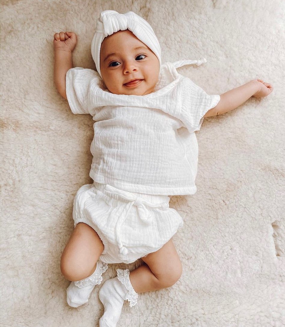 Rainberry Baby Facebook ad: We LOVE neutrals!