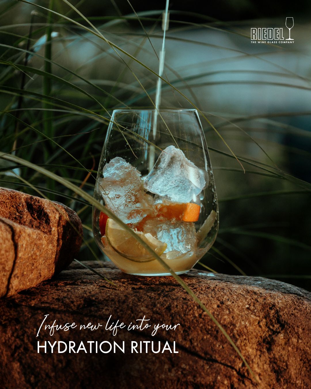 Riedel - The Wine Glass Company Facebook ad: Start the new year hydrated in style