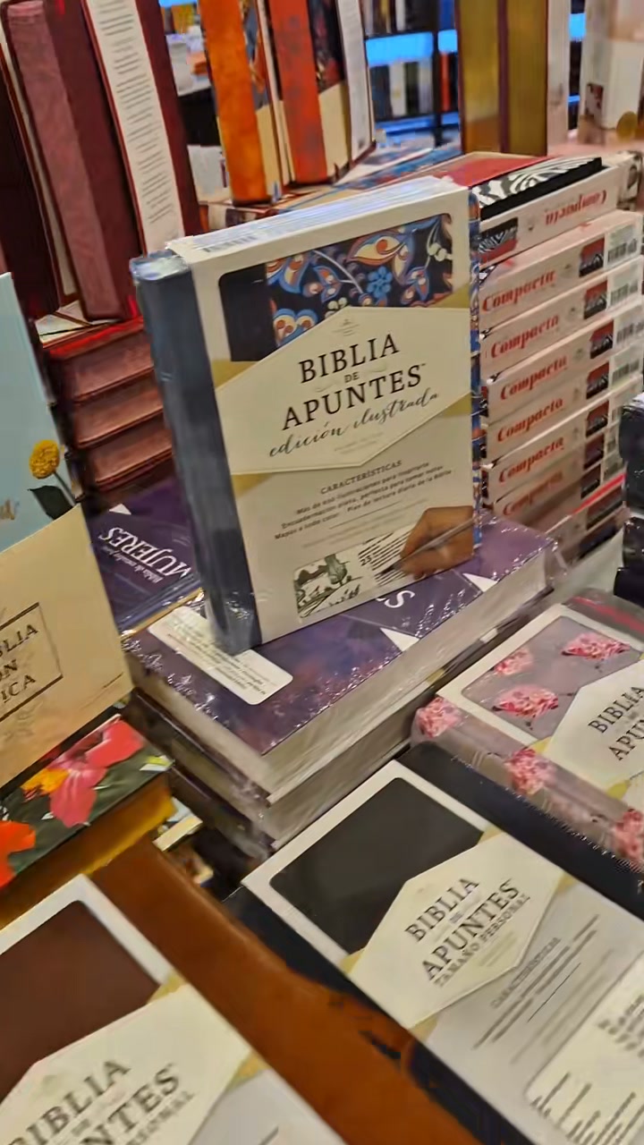 Librería Peniel Facebook ad: 20% DE DESCUENTO CON TRANSFERENCIA