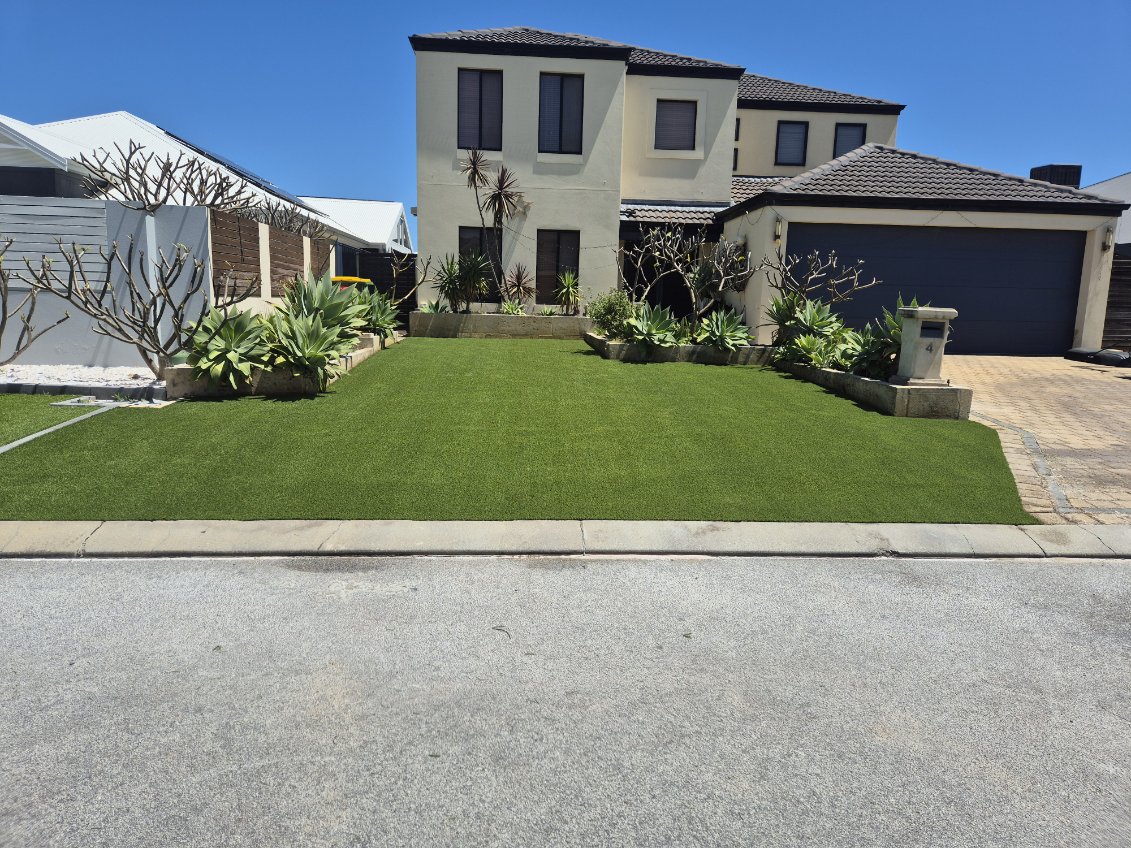 Looks Like Grass Artificial Turf Facebook ad