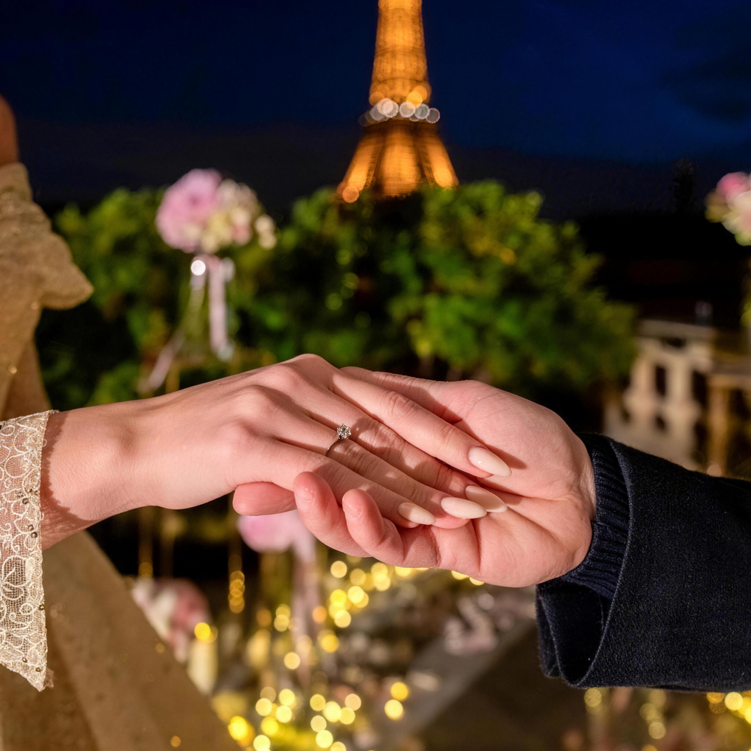 Romance Echo-A2 Facebook ad