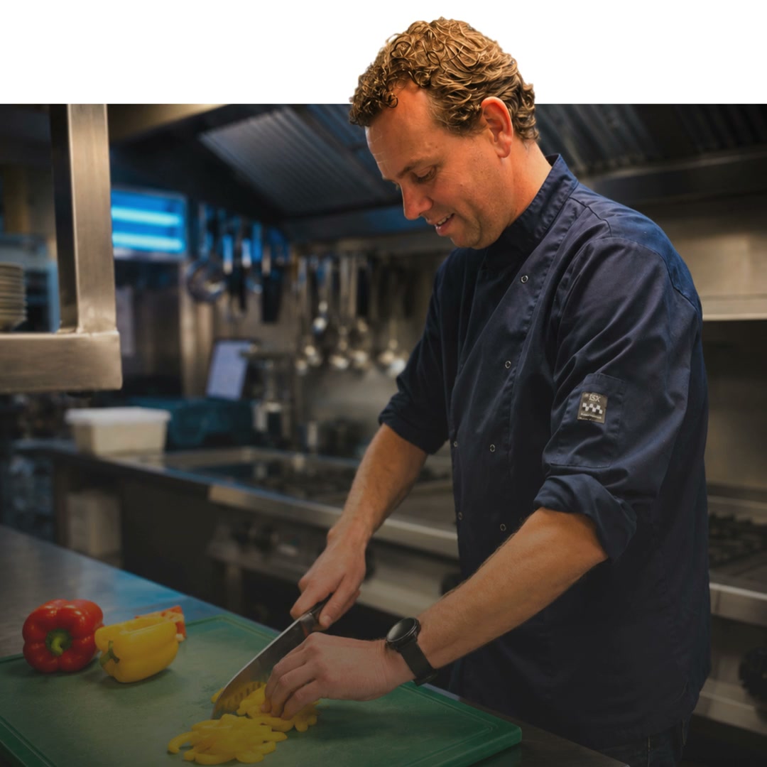 Stadsherberg 'Het Wapen van IJlst' Facebook ad: Vacature: Keuken Chef