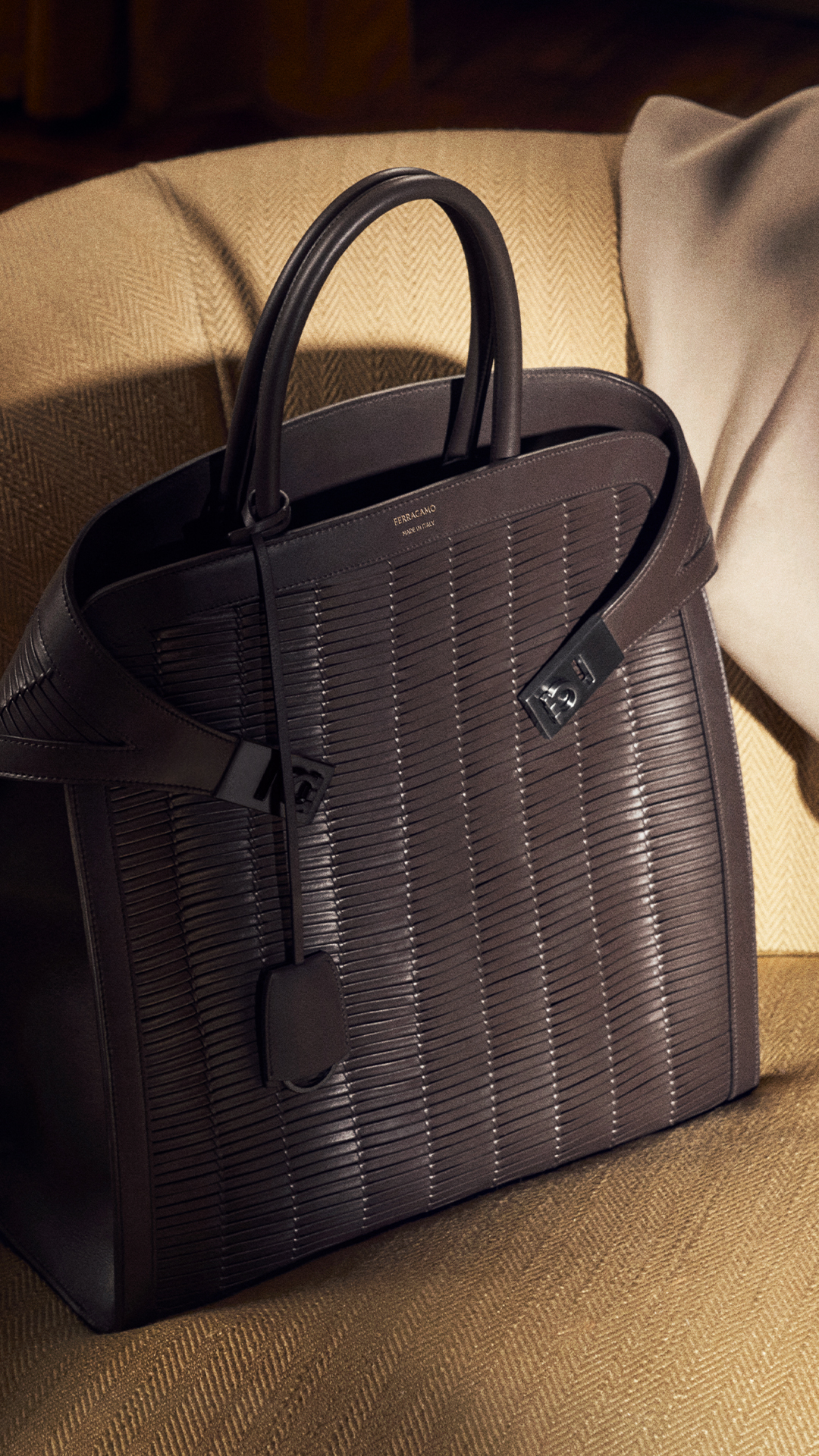 FERRAGAMO Facebook ad