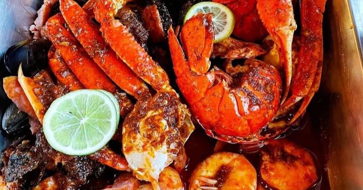 Hot & Juicy seafood & Bar Facebook ad
