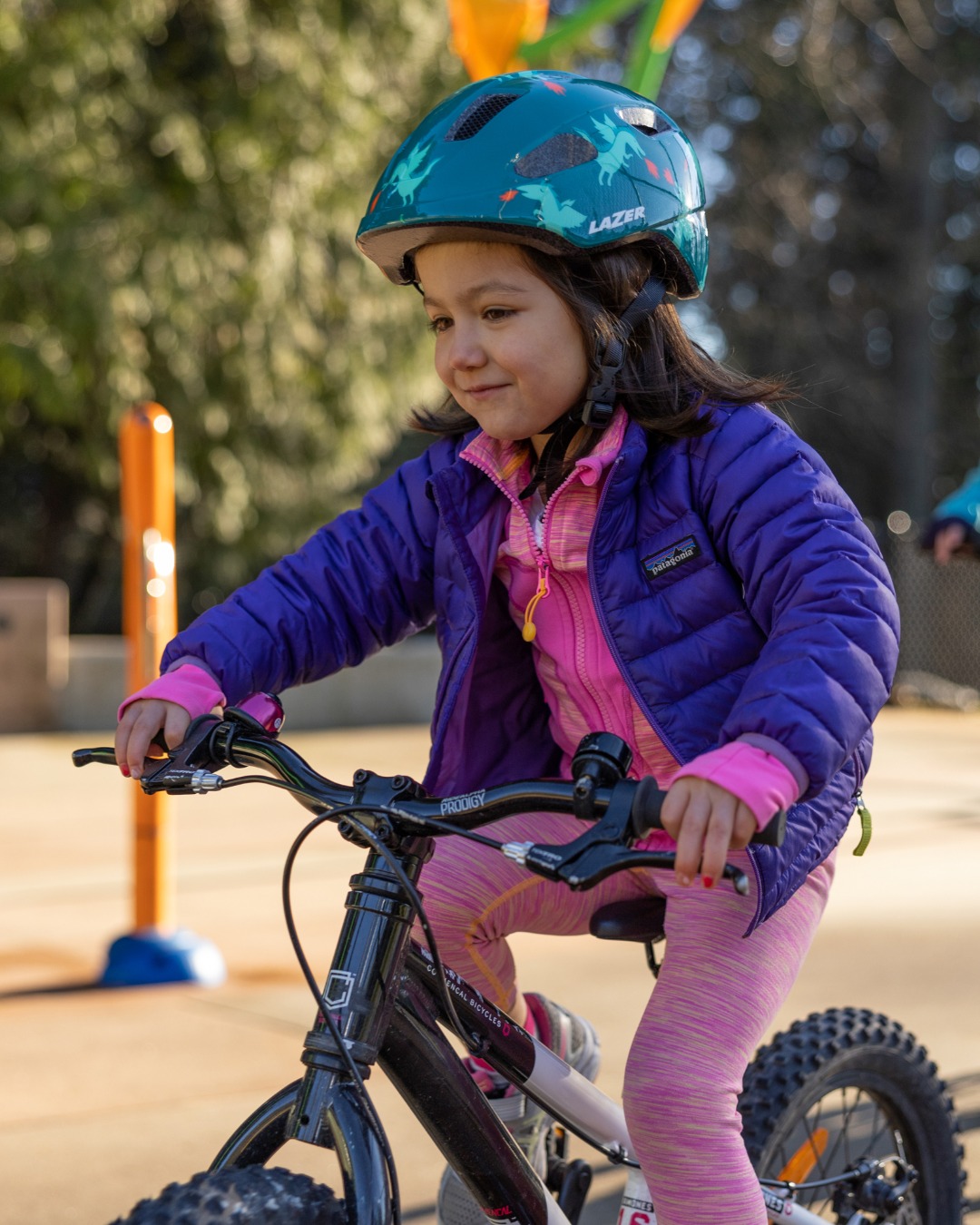 Lazer Sport Polska Facebook ad: Lazer Nutz KinetiCore, idealny kask dla małych odkrywców…