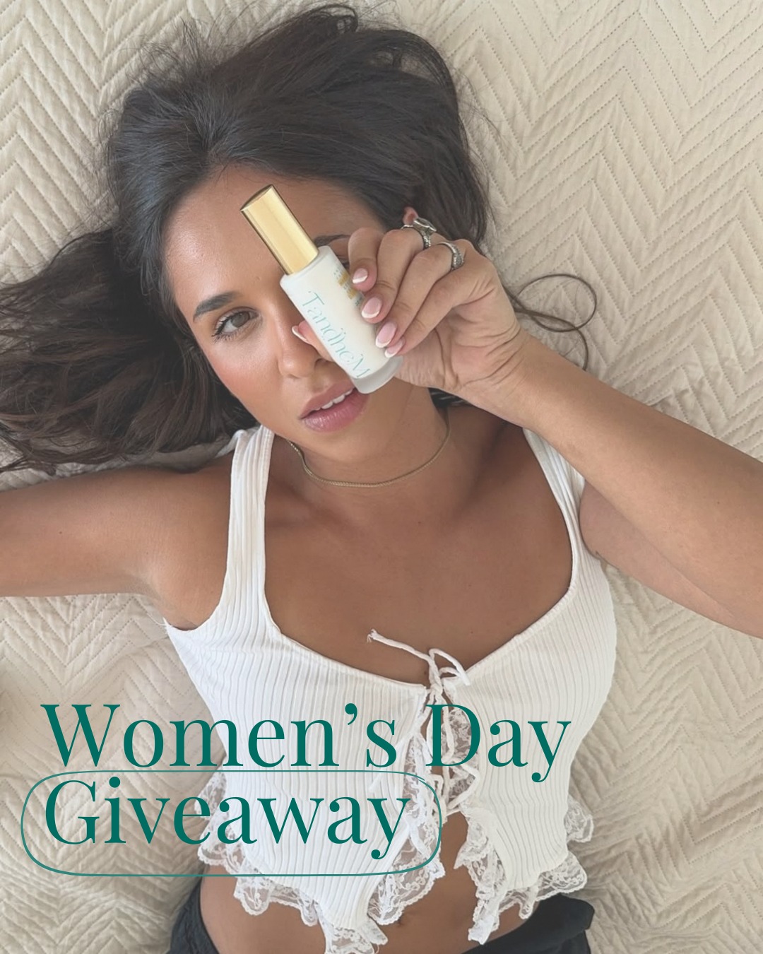 TandheM Facebook ad: Women's Day GIVEAWAY
