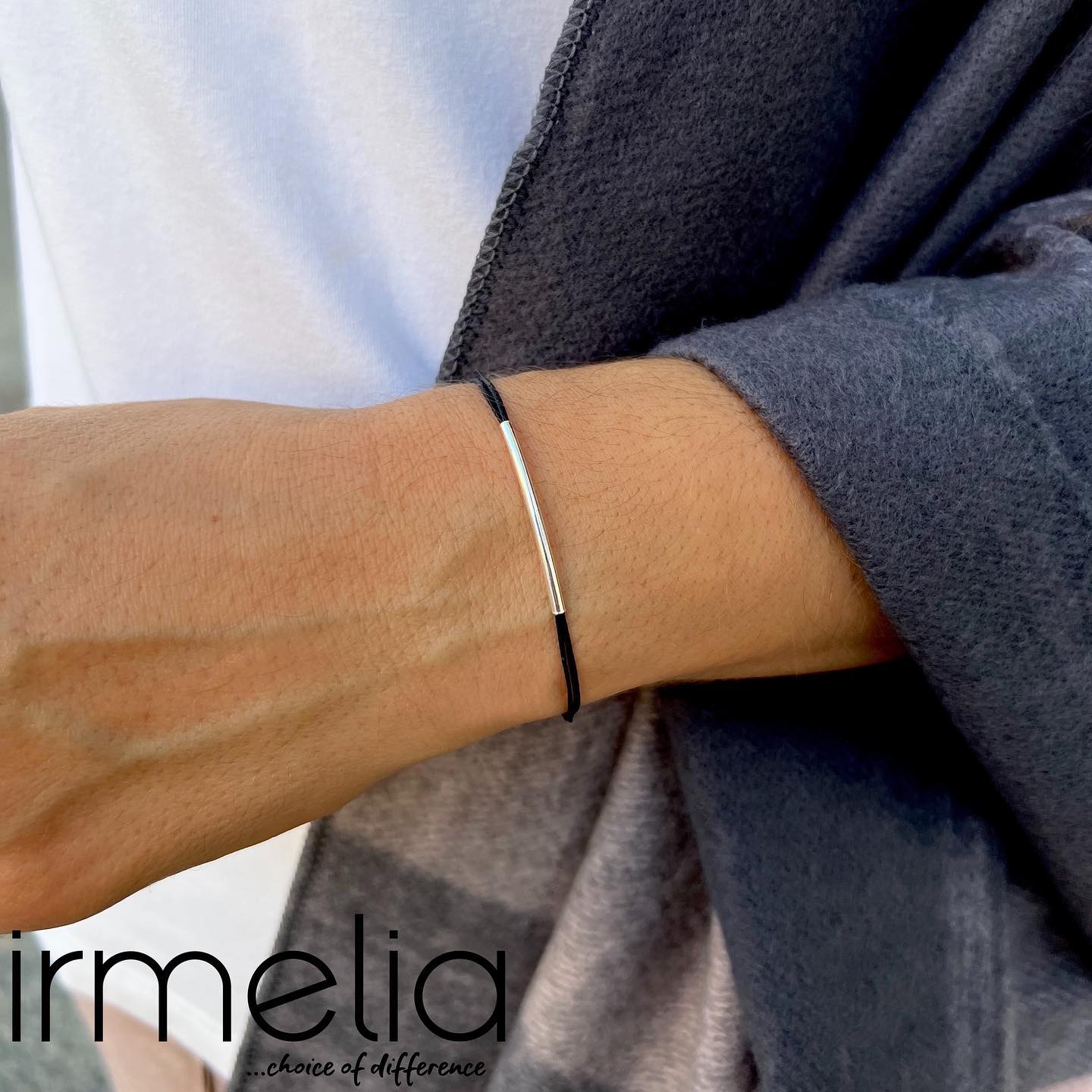 Irmelia Facebook ad: Irmelia σημαίνει τέχνη.διαφορετική.