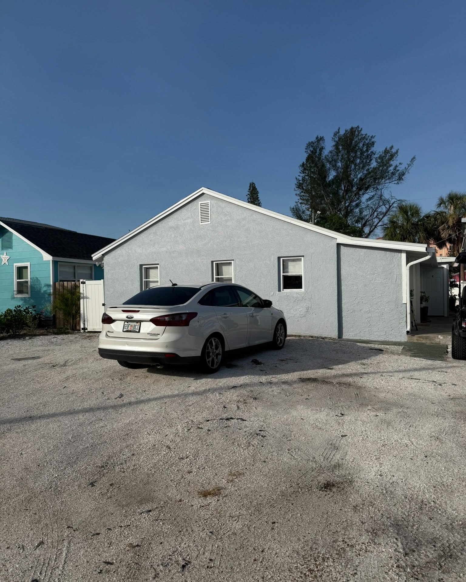 Andrea Leigh Facebook ad: 1 Bed 1 Bath Townhouse