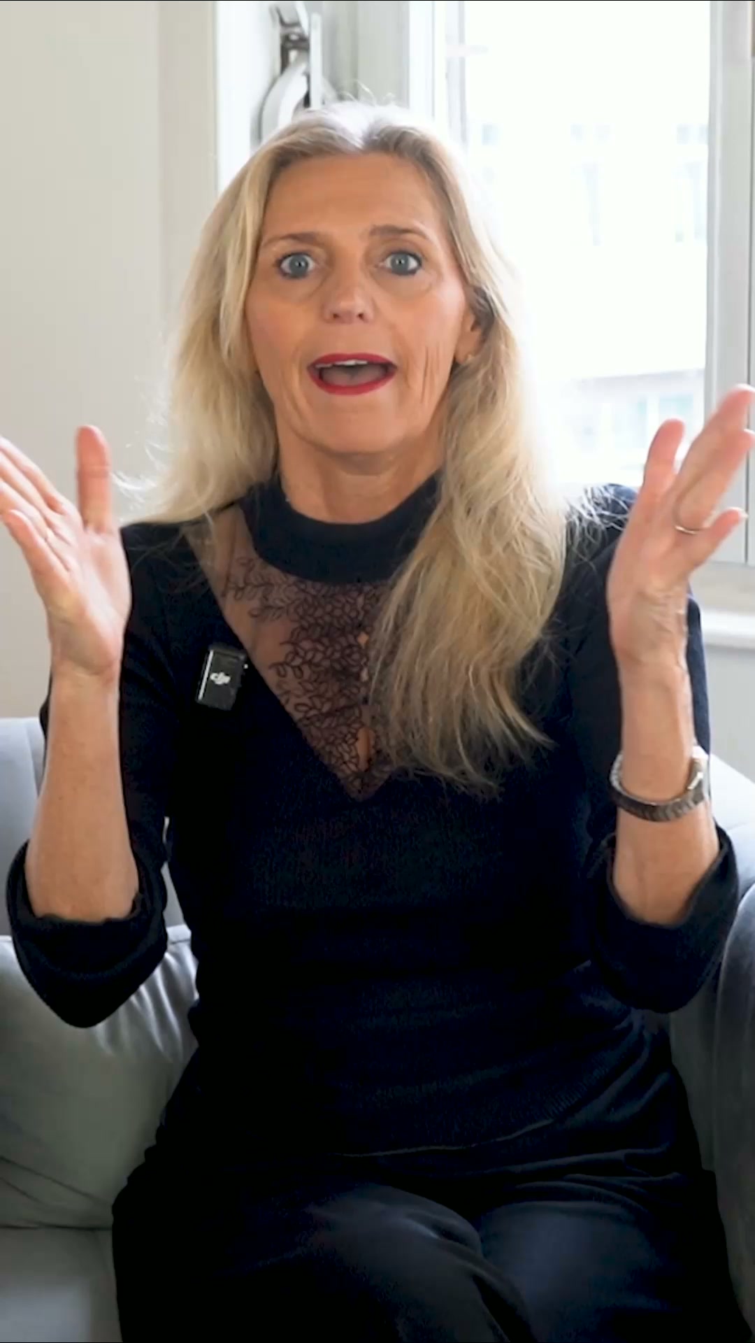 Susanne & Nicole Facebook ad: 10 Tage LIVE Coachingmarkt erobern. Starte hier…