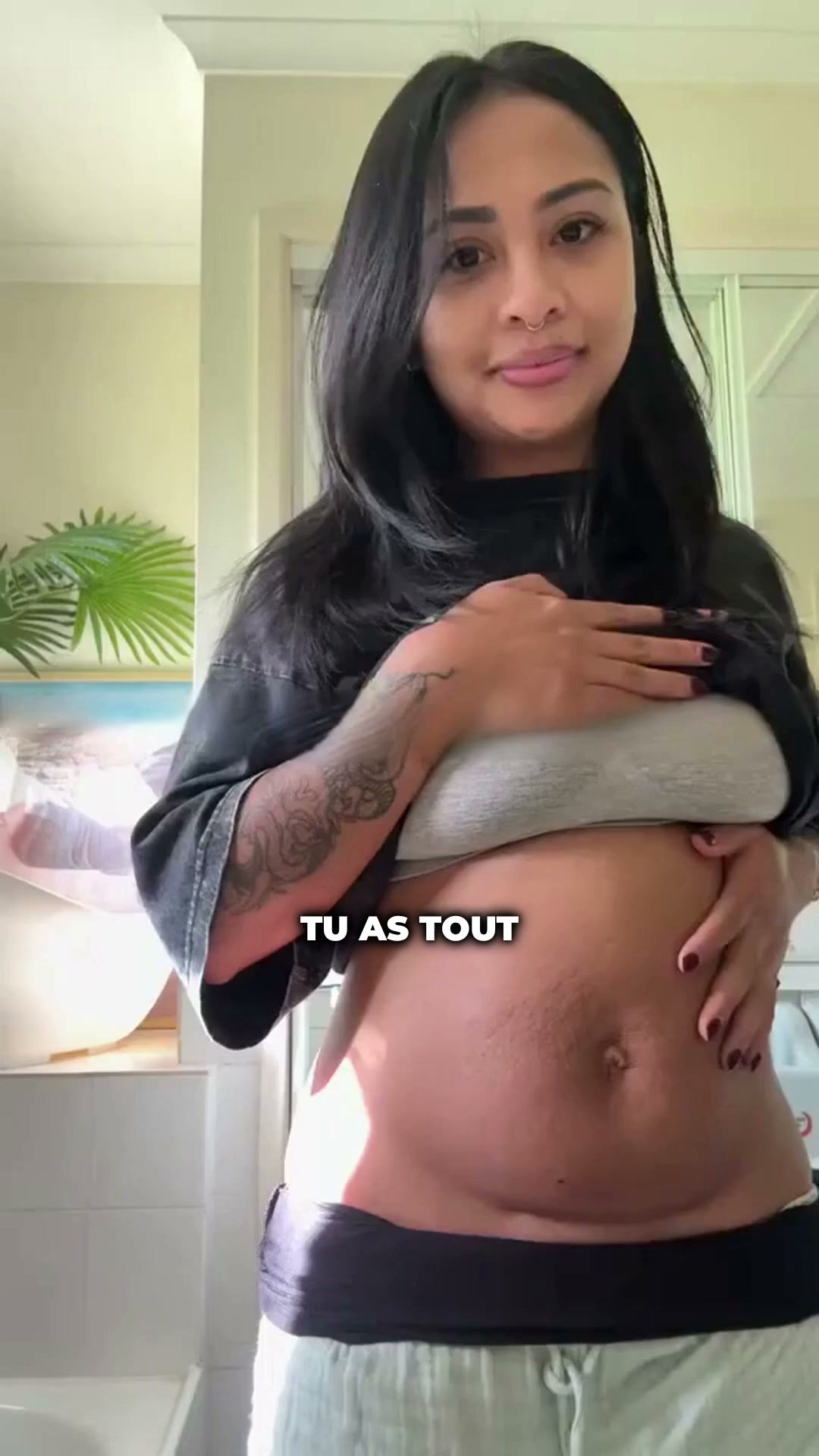Lyphéa Facebook ad: La bouée de ménopause. Pas du gras?