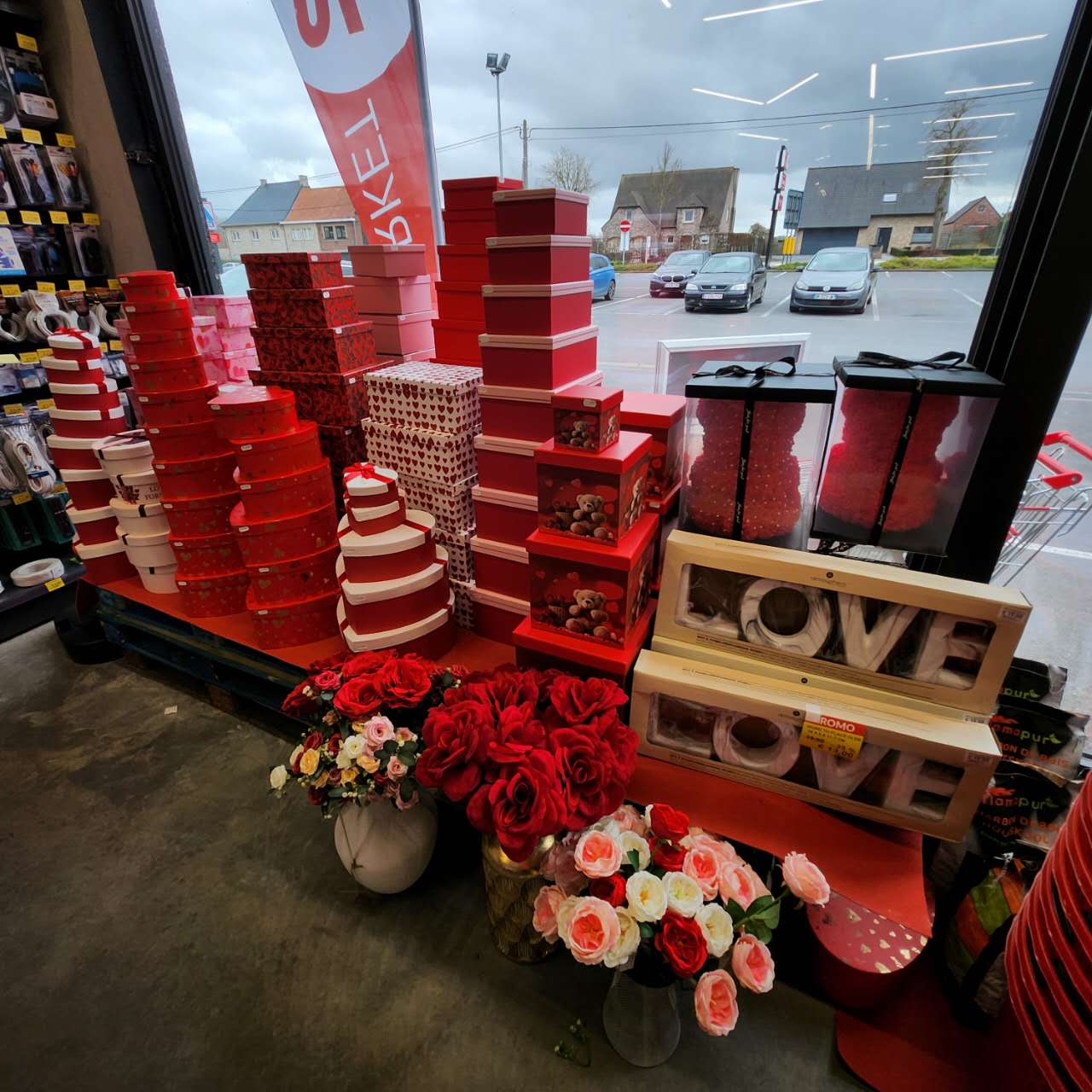 NH Market Facebook ad: Nog 2 dagen tot Valentijn!