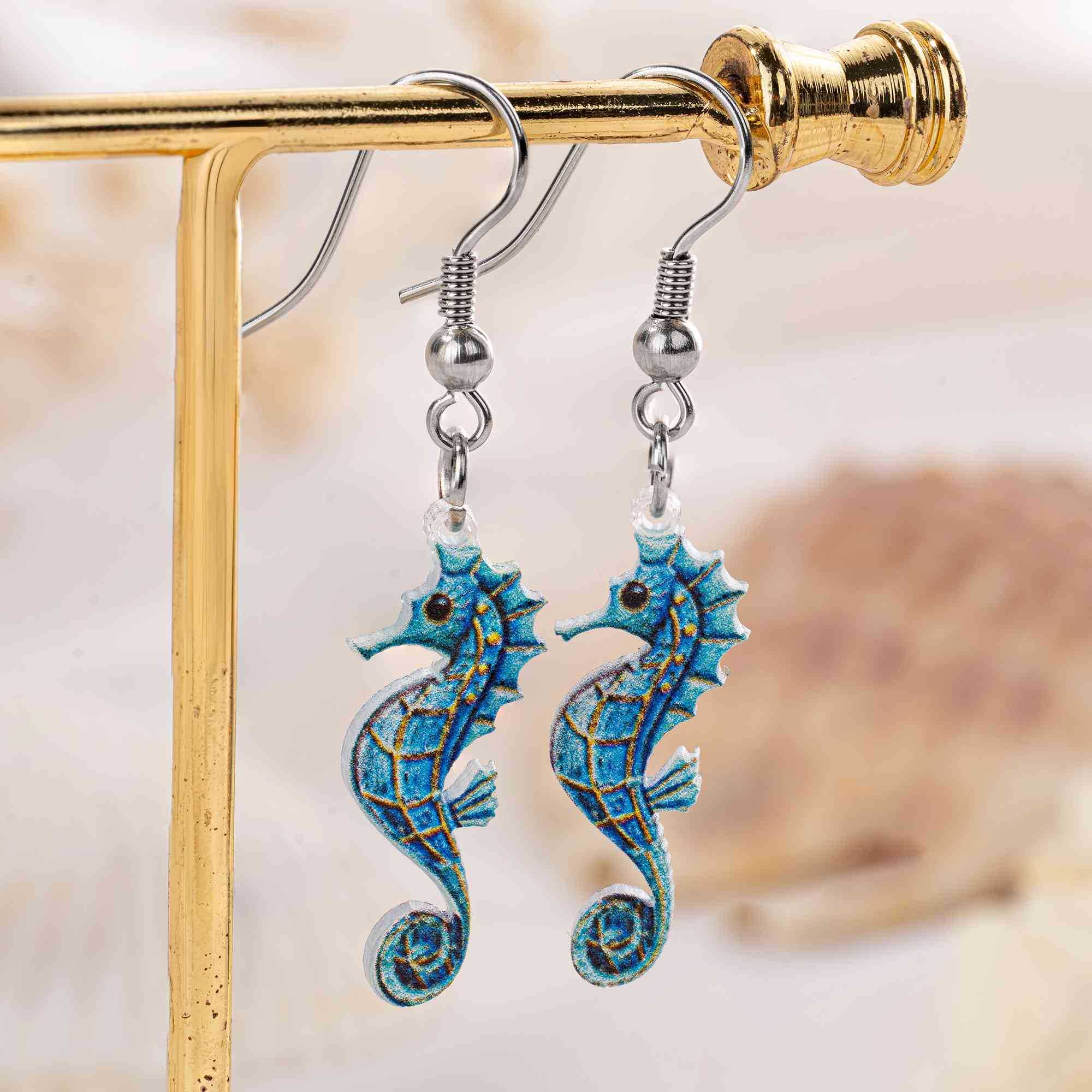 Getnamenecklace Facebook ad