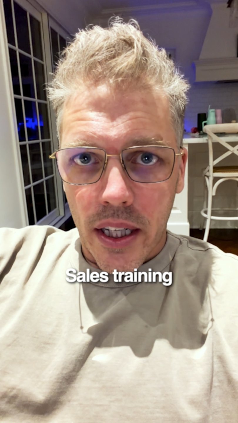 Skool Facebook ad: Stop Guessing What to Say in Sales