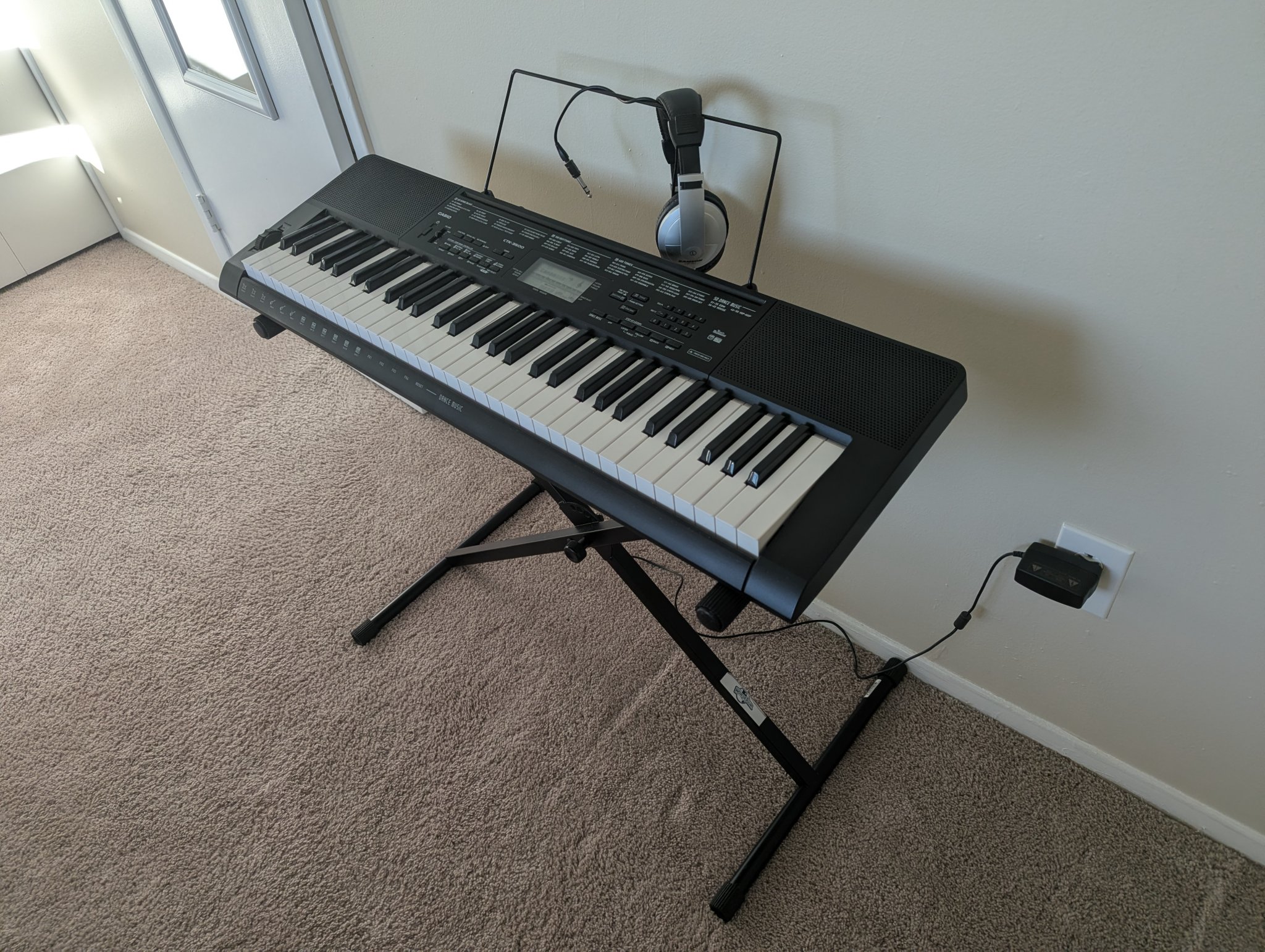 José Luis Corredor Alvarez Facebook ad: CASIO Digital Keyboard Piano CTK-3500 + Single-X Keyboard…