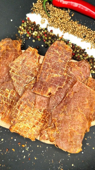 Don jerky Facebook ad: Snack natural de carne elaborado con filetes seleccionados…