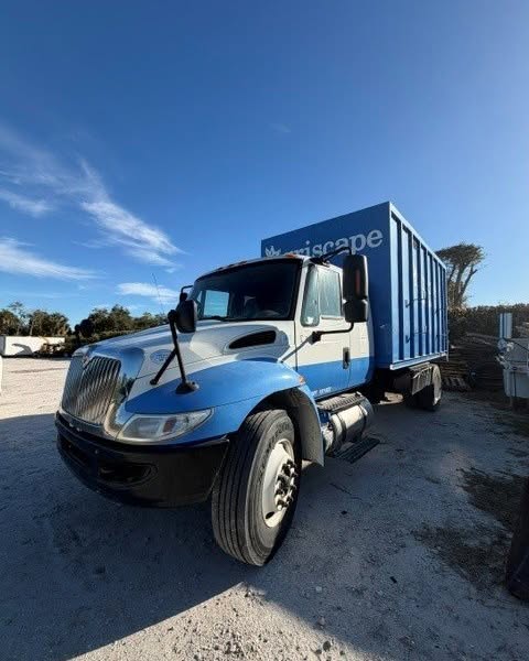 Nic Mendoza Facebook ad: 2018 INTERNATIONAL DURASTAR 4300