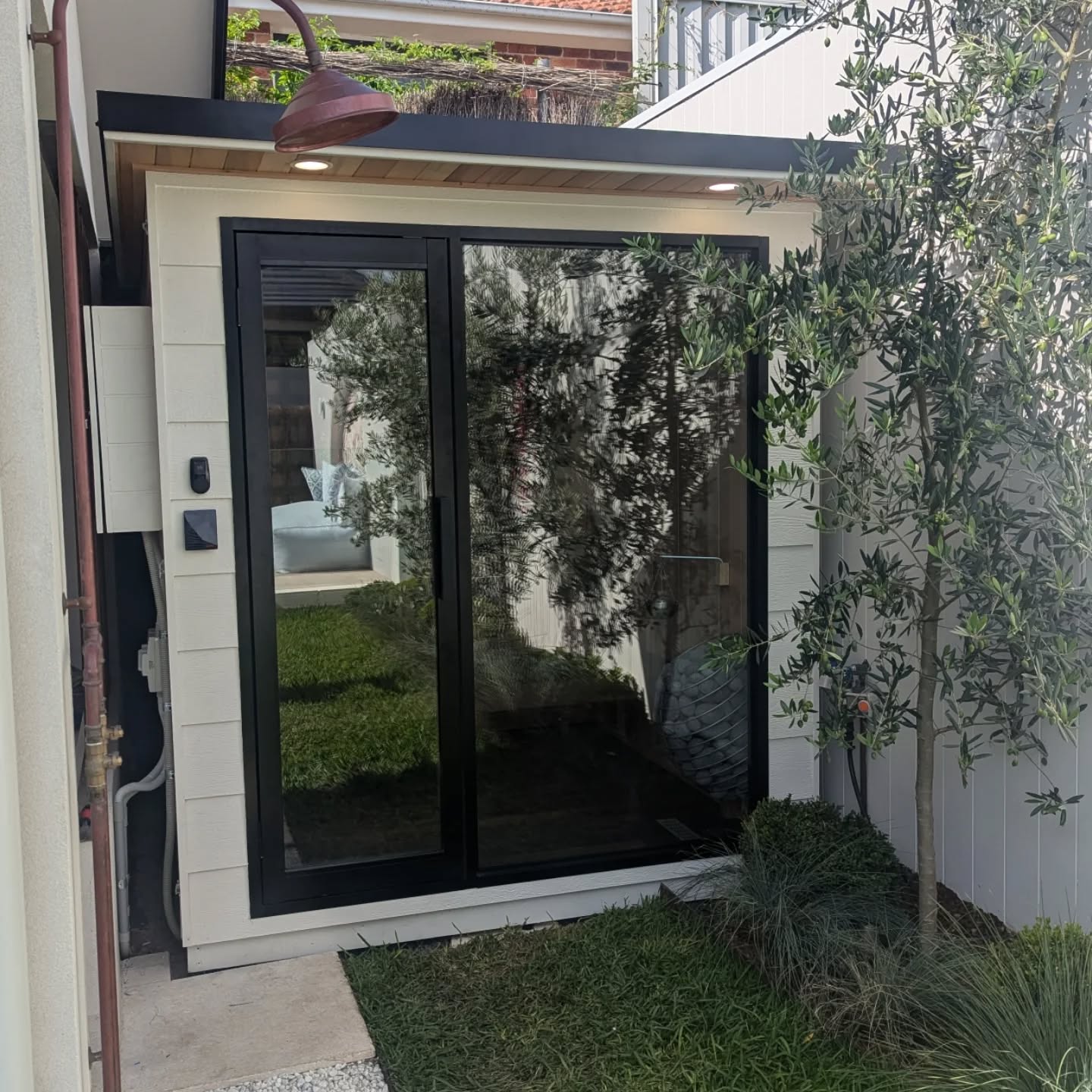 Southern Cross Sauna Company Facebook ad: Custom-Made Outdoor Sauna