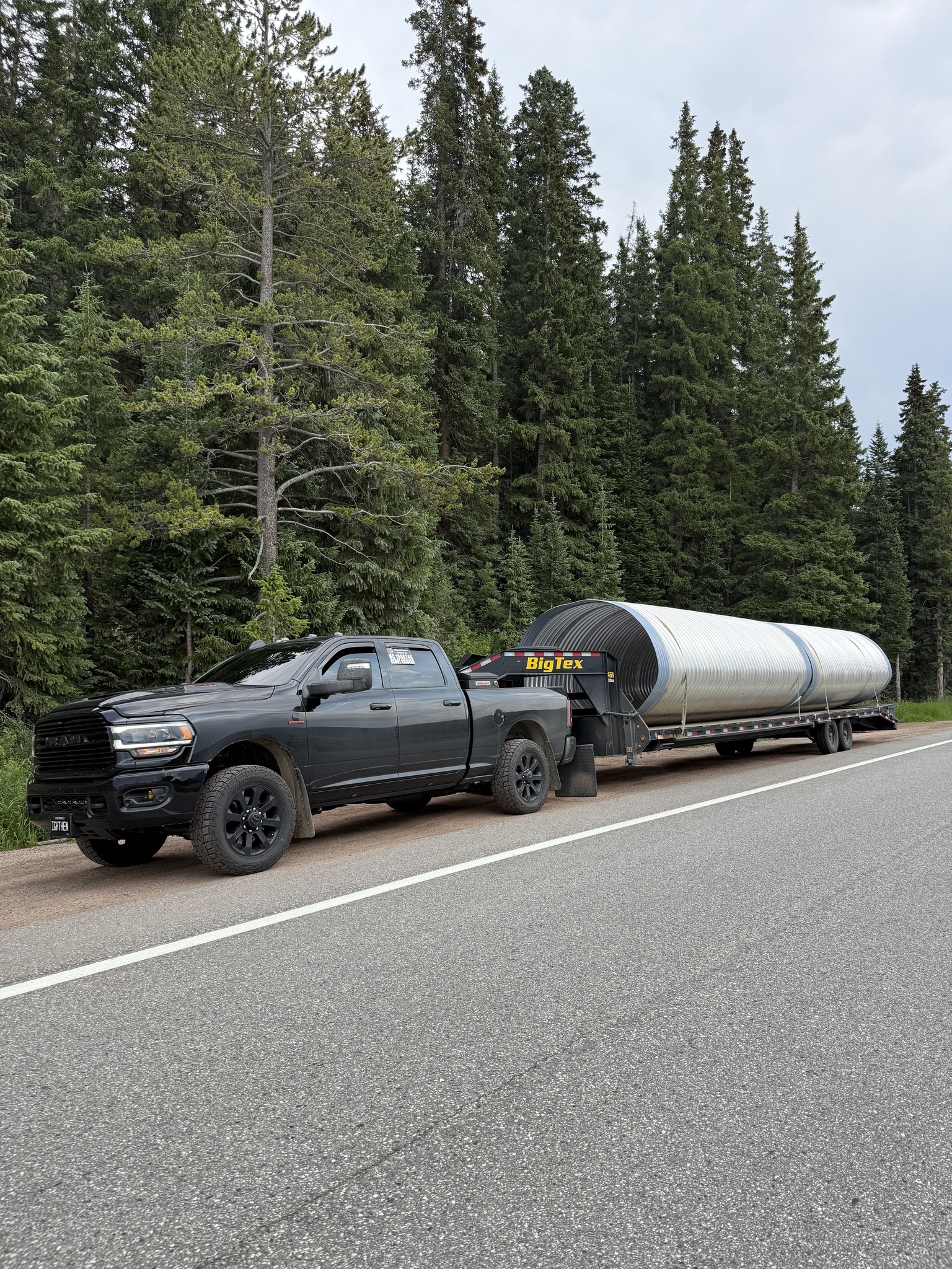Midnight Transportation LLC Facebook ad: We specialize in hot-shot hauling, gooseneck trailer moves…