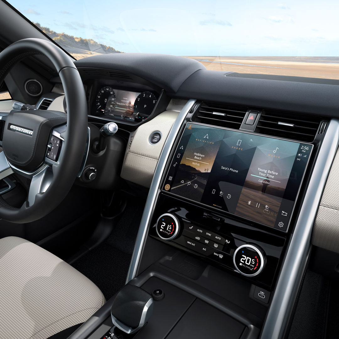 Land Rover Discovery Facebook ad
