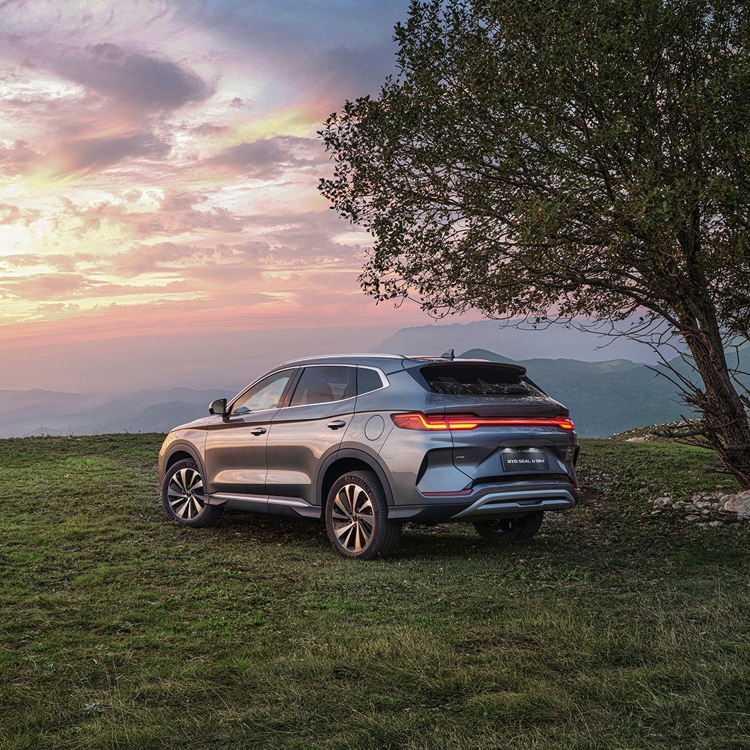 BYD España Facebook ad: Descubre el SUV híbrido enchufable de BYD con…