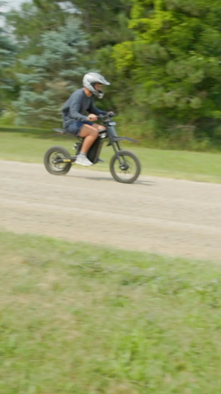 Antonio Sanson Facebook ad: This Affordable E-moto has a smooth ride!