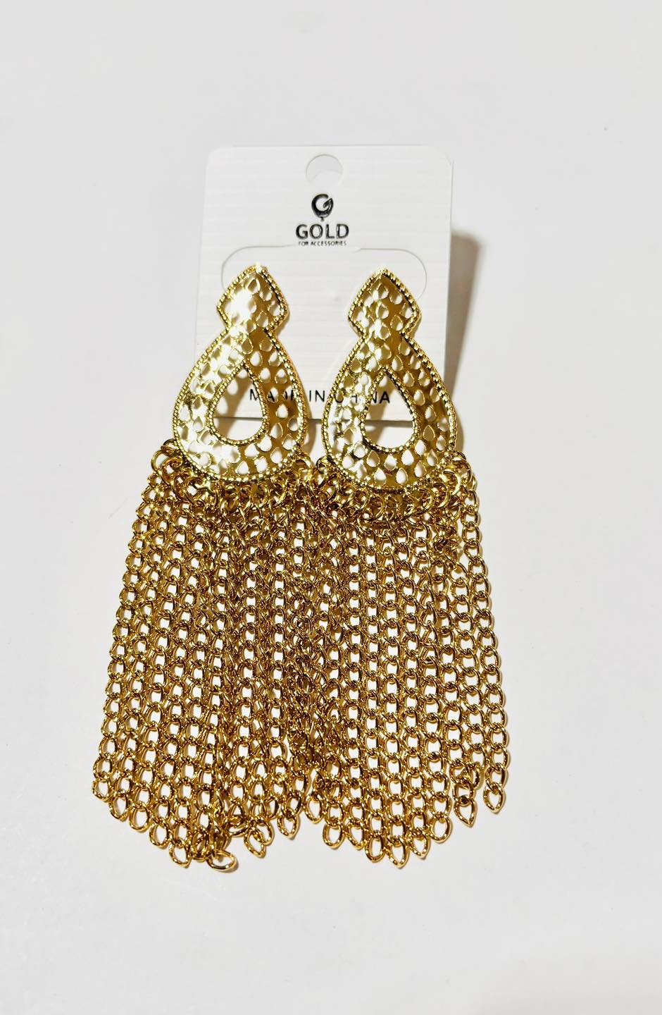Fashion INN Sparkle Facebook ad: 65 ج بس اى موديل منهم