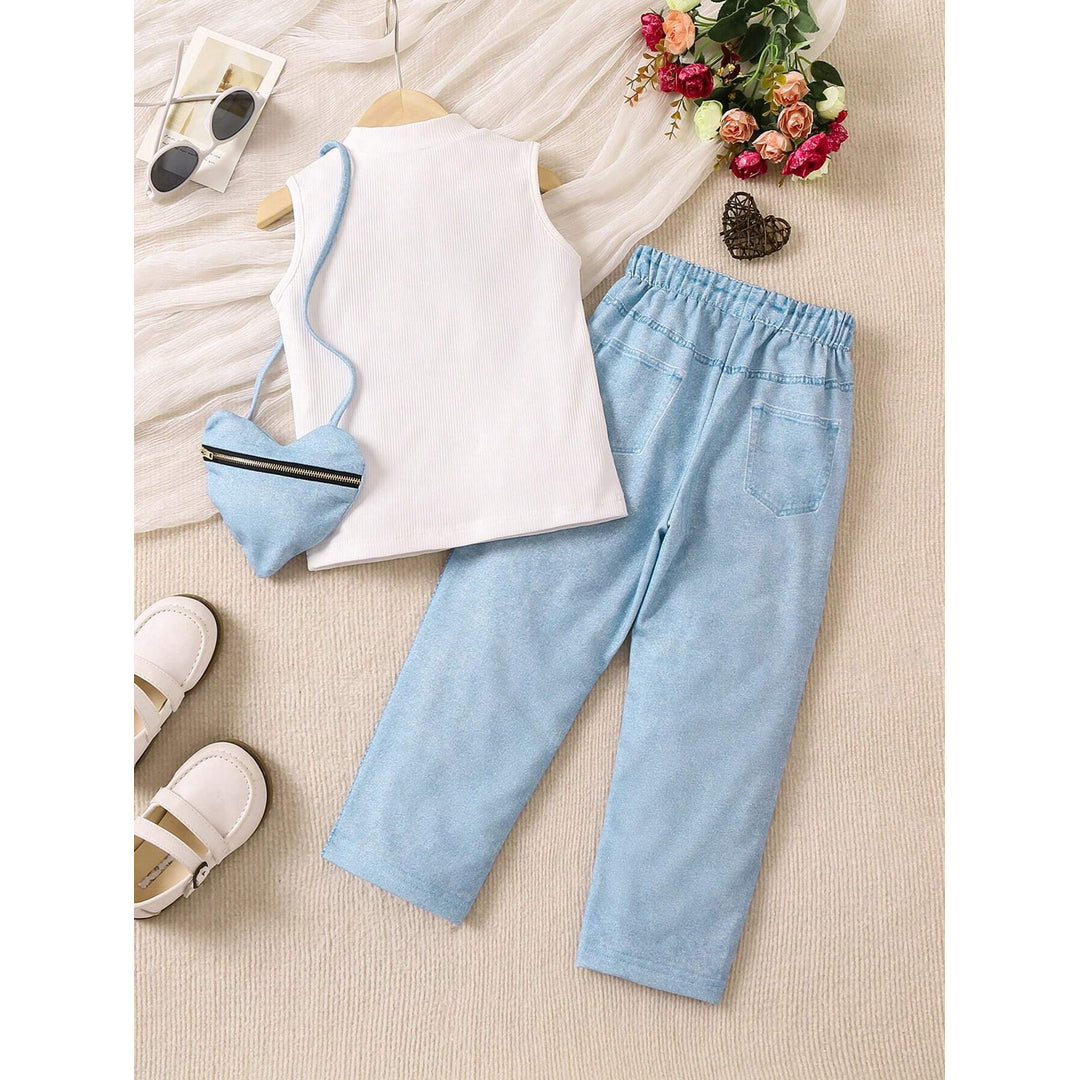 Mummyandmee.pk Facebook ad: New Collection for Kids is Here!