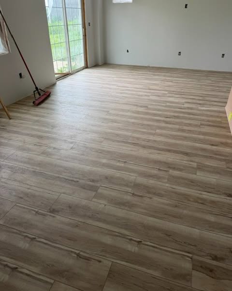Pat Dolan Facebook ad: Vinyl Plank Flooring.